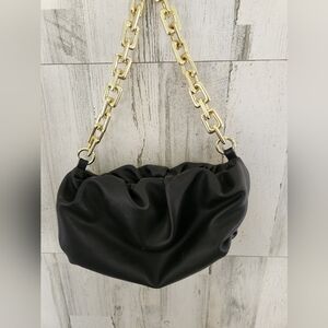 Elegant Black Chain Shoulder Bag